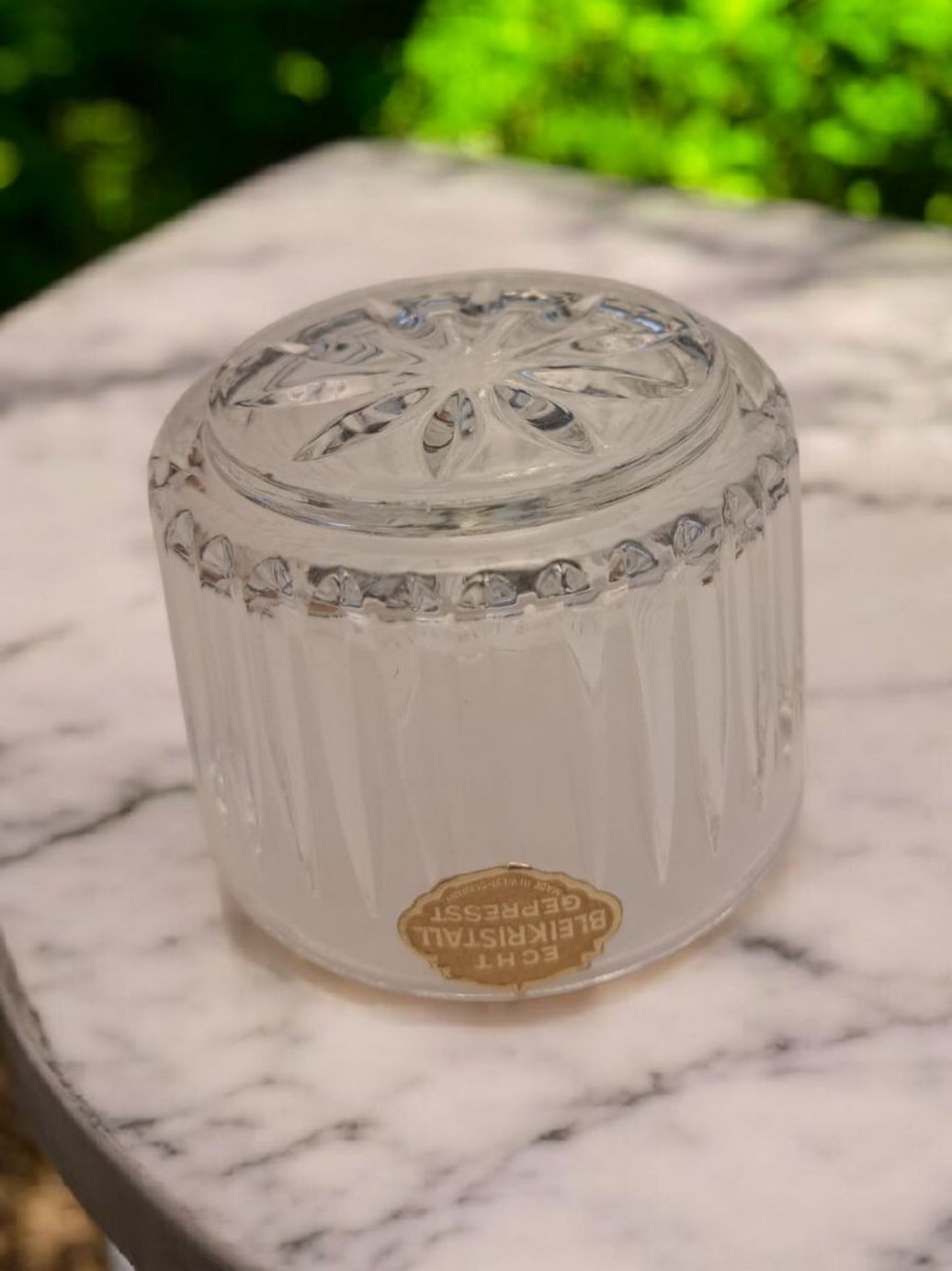 Accesoriu decorativ din cristal presat pentru lumânări