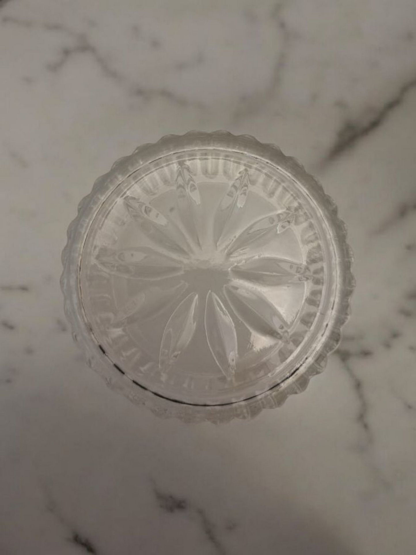 Suport lumânare din cristal de înaltă calitate, design clasic și transparent